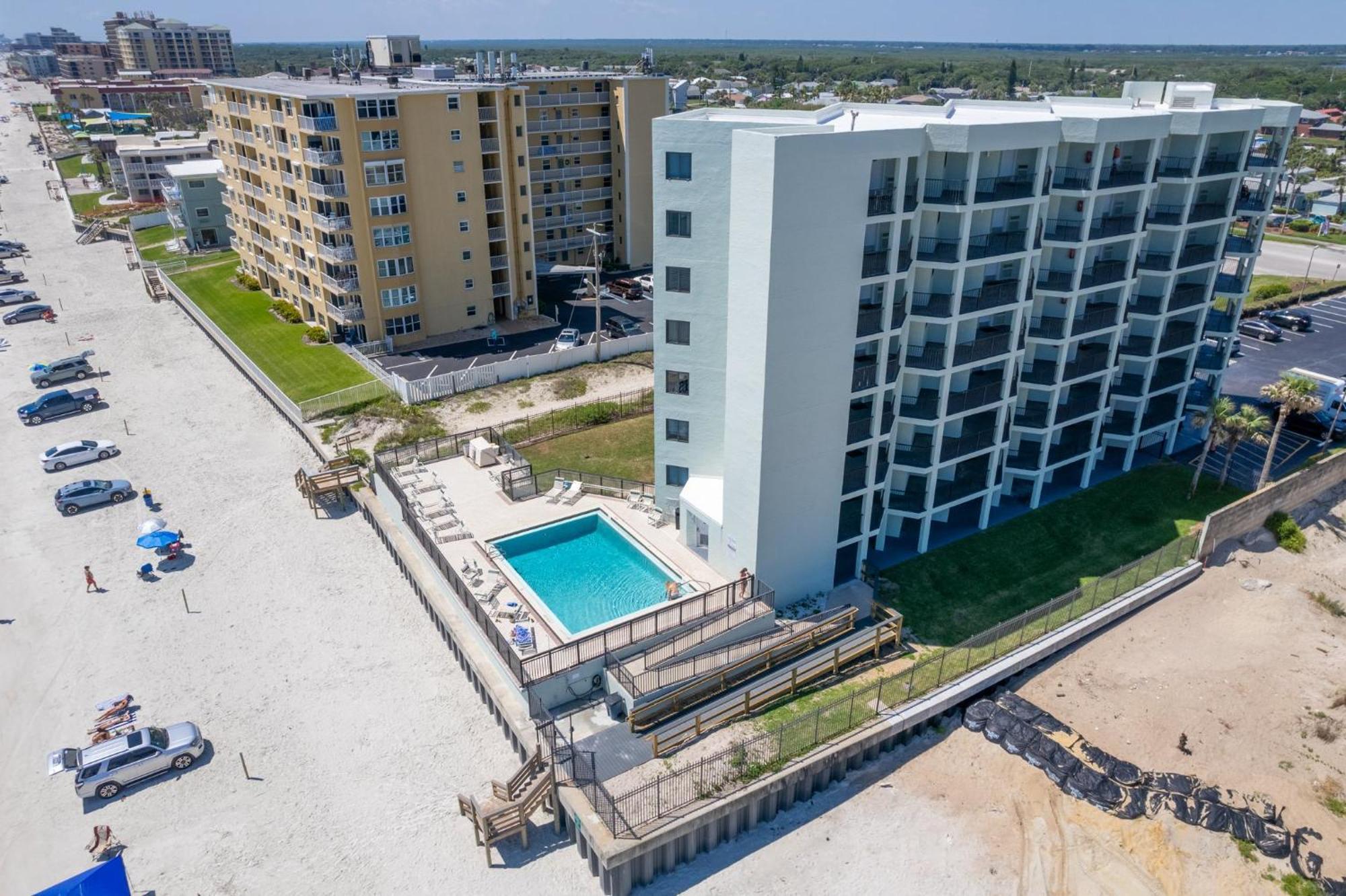 Ocean View With A Beachfront Pool At Ocean Trillium Condo ~ 403 Нью-Смирна-Бич Экстерьер фото
