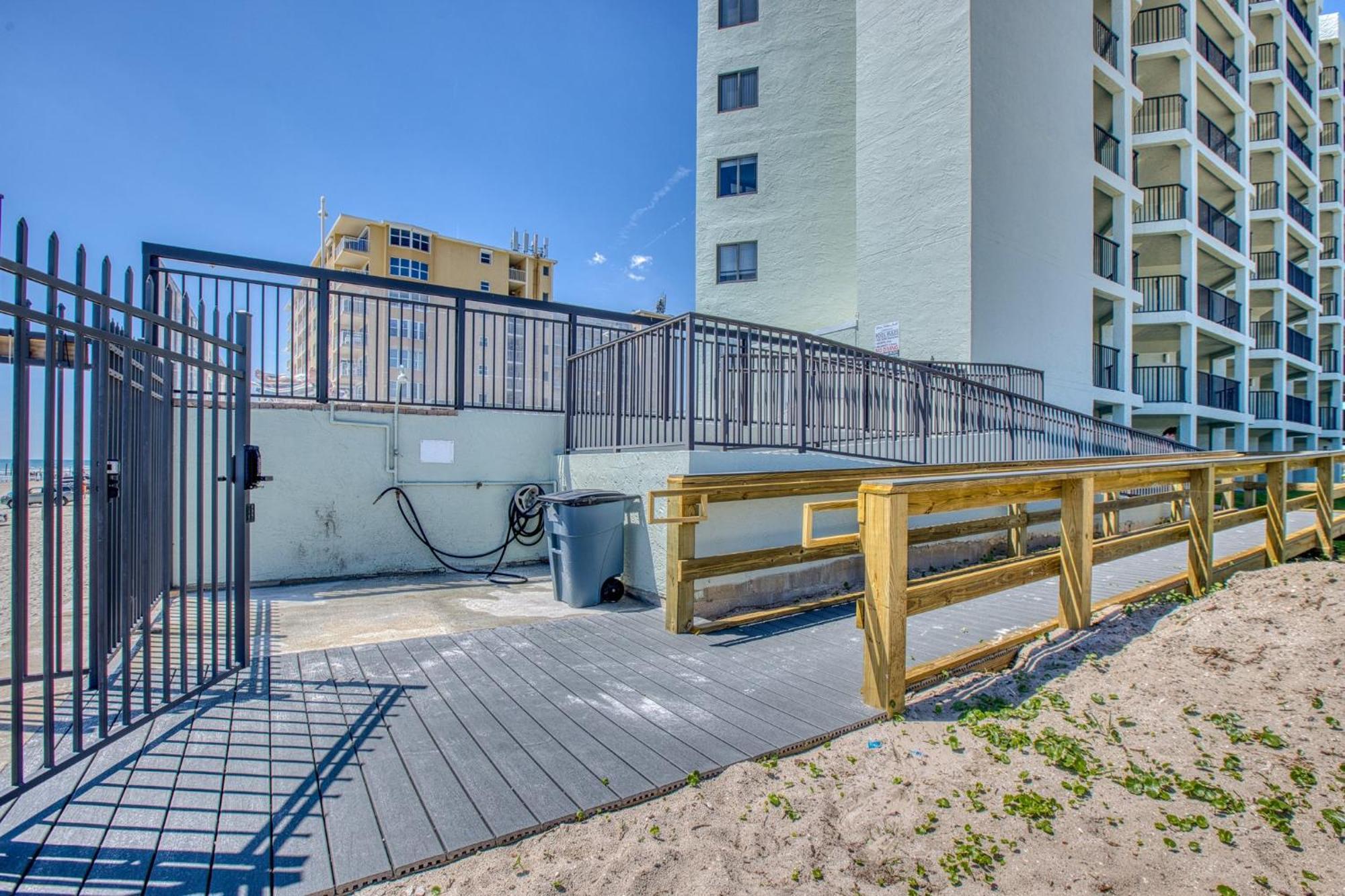 Ocean View With A Beachfront Pool At Ocean Trillium Condo ~ 403 Нью-Смирна-Бич Экстерьер фото